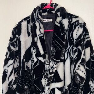 Donnybrook Black & White Faces Rhianna Jacket. Vintage from the 80’s size M